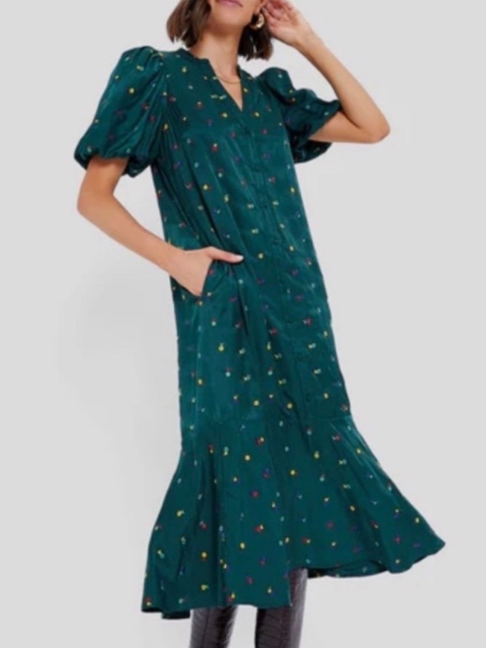 Tuckernuck green embroidered molly dress midi Small